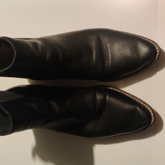 J.Crew leather chelsea boots 8.5 - Picture 3 of 4